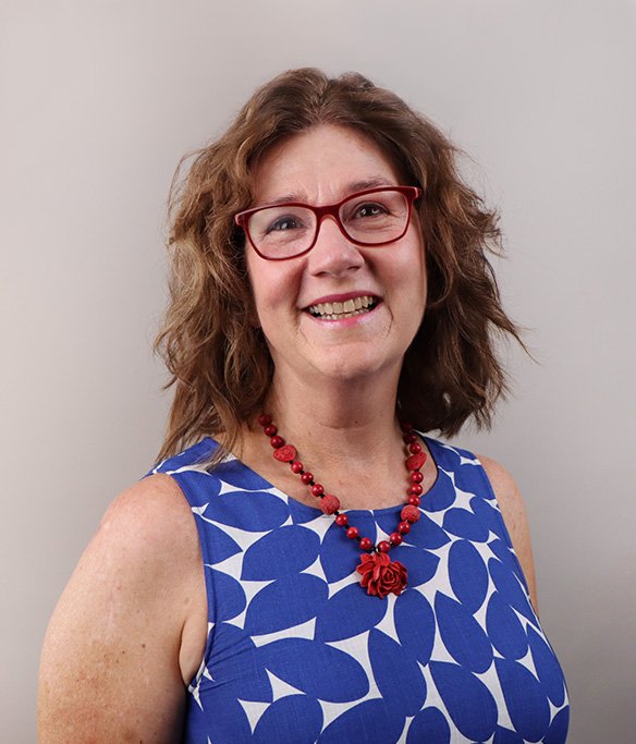 Headshot of Simone Johns, Social Worker